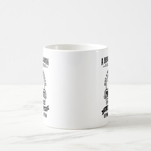 美しい薬学の技術者の女性のマグ コーヒーマグカップ (中央)