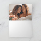 美しい虹のウェディングLGBTQ新婚写真 サンキューカード (内部)