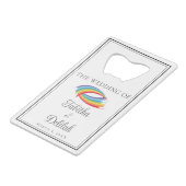 美しい虹パーソナライズされたの結婚波 クレジットカード栓抜き (正面アングル)