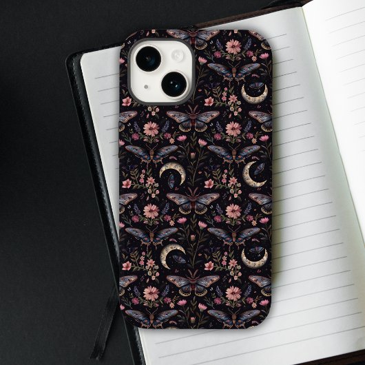 美しい蛾 花と月のパターン Case-Mate iPhoneケース