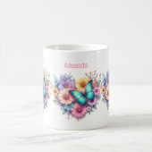 美しい蝶とデイジーの花 コーヒーマグカップ (中央)