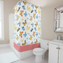 美しい蝶のパターン（名前はピンク） シャワーカーテン