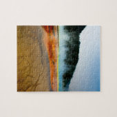 美しい角柱状の湖とイエローストーンの蒸気 ジグソーパズル (横)