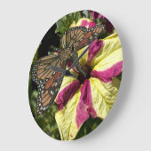 美しい象の蝶 ラージ壁時計 (傾斜)