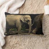 美しい象 ランバークッション (ブランケット)