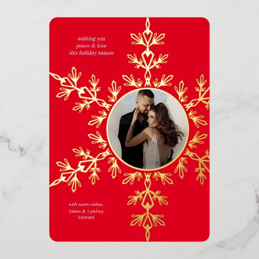 美しい赤いスノーフレーク写真クリスマスフォイルカード 箔シーズンカード (正面)