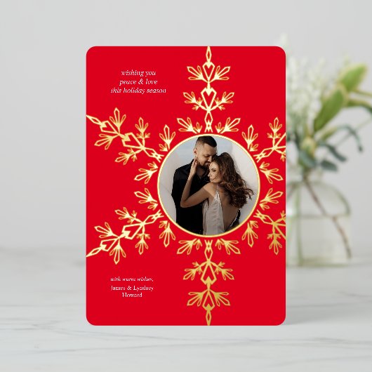 美しい赤いスノーフレーク写真クリスマスフォイルカード 箔シーズンカード (立ち正面)