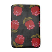 美しい赤のバラの刺繍のシームレスなパターン バスマット (正面縦)