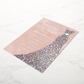 美しい赤面シルバーハートドレスブライダルシャワー 箔招待状 (回転した状態)