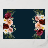 美しい赤面ピンクブルゴーニュフローラネイビー結婚ズ 箔招待状 (裏面)