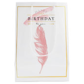 美しい鉛筆画のピンクの羽の誕生日 ミディアムペーパーバッグ (裏面)