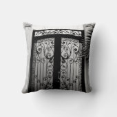 美しい門 クッション (裏面)