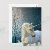 美しい雪のホリデー シーンの冬のユニコーン シーズンポストカード (正面/裏面)