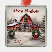 美しい雪の冬の赤い素朴納屋クリスマス メタルオーナメント (正面)