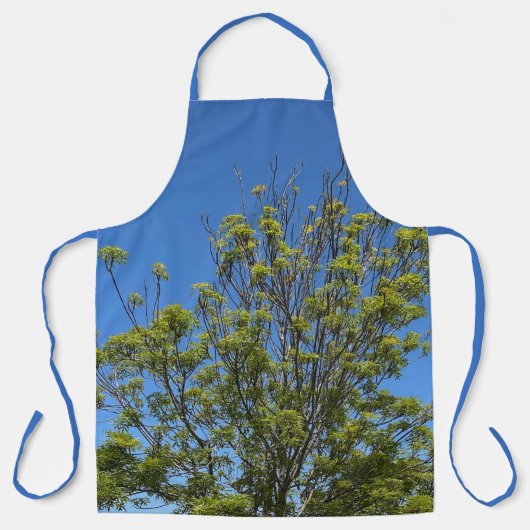 美しい青い空の写真の背の高い灰の木 エプロン (正面)