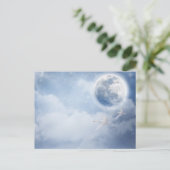 美しい青空を飛ぶ白いスワンたち ポストカード (スタンド正面)