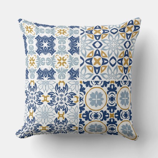 美しい青芸術的色のポルトガルのタイル模様 クッション (正面)