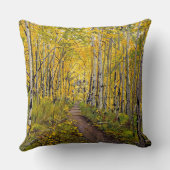 美しい風光明媚な秋のトレイルの《植物》アスペンツリーグローブ クッション (裏面)