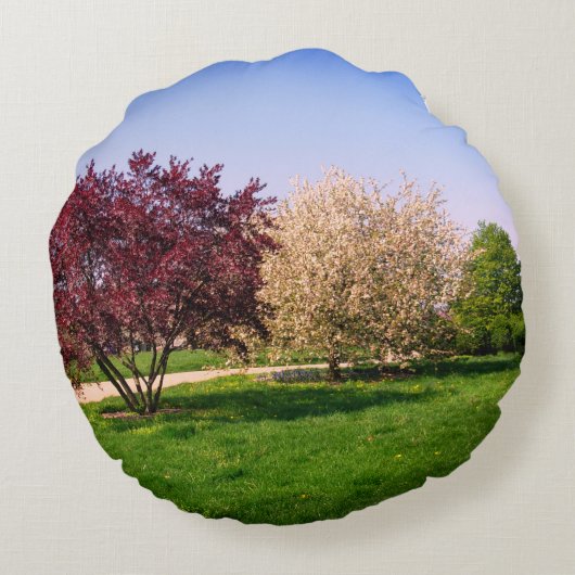 美しい風景と木 ラウンドクッション (裏面)