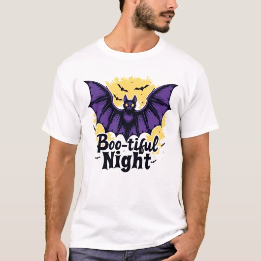 美しい飛んでいる夜のTシャツで怖いこうもり Tシャツ (正面)