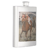 美しい馬がクラシックレースでオーナーを喜ばせる フラスク (右)