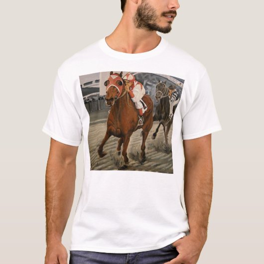 美しい馬がクラシックレースでオーナーを喜ばせる Tシャツ (正面)