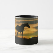 美しい馬と夕日 マグカップ (中央)