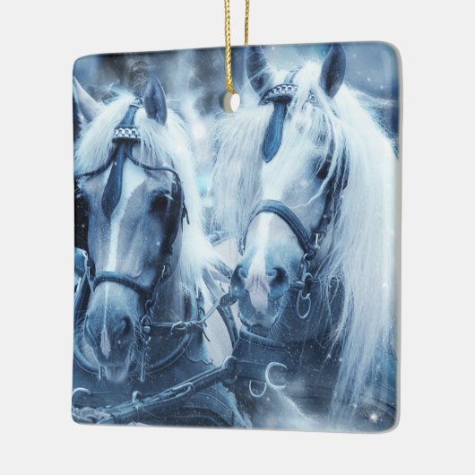 美しい馬チーム冬のドライビングフォト セラミックオーナメント (左)