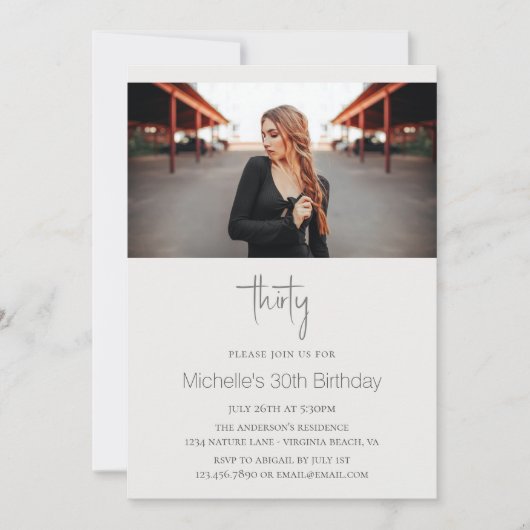 美しい馬モダンの台本の写真30歳の誕生日 招待状 (正面)