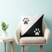 美しい黒と白の肉球 クッション (椅子)