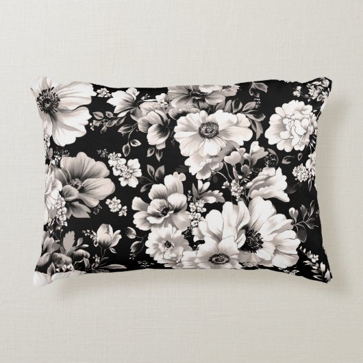美しい黒と軽いセピア色のトーンフローラ アクセントクッション (正面)