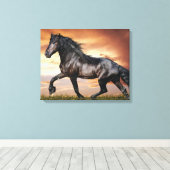 美しい黒馬 キャンバスプリント (インサイチュ (ウッドフロア))