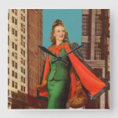 美しい1940年代のアップタウンガール スクエア壁時計 (正面)