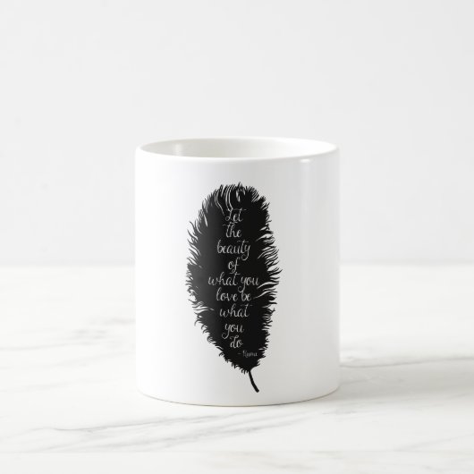 美しい コーヒーマグカップ (中央)