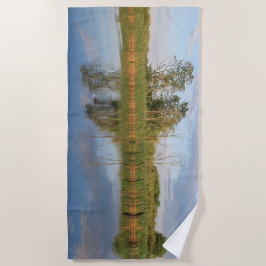 美しい，風景，反射，水，川 ビーチタオル (正面)