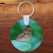 美しいDanaus Plexippus葉に蝶。 キーホルダー (正面)