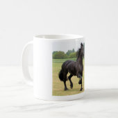 美しいFrisianの馬が付いているマグ コーヒーマグカップ (正面左)