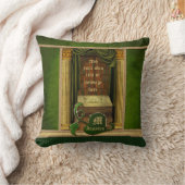 美しくクラシカルな図書館の古書の緑はおおいます クッション (ブランケット)