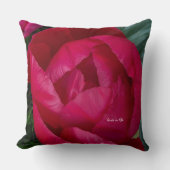 美しく咲く赤い牡丹 クッション (正面)