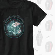 美しく壊れたローズ付きのティールスカル