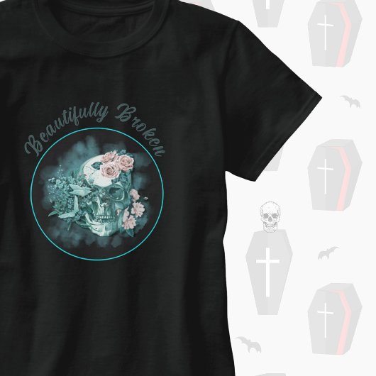 美しく壊れたローズ付きのティールスカル Tシャツ