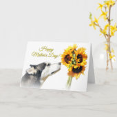 美しく幸せな母の日のハスキーおよびヒマワリ カード (黄色い花)