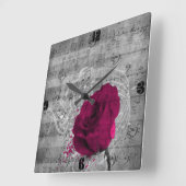 美しく旧式なショッキングピンクのバラのペンキの(ばちゃばちゃ)跳ねる スクエア壁時計 (傾斜)