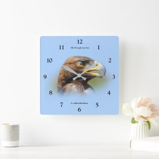 美しく若いイヌワシの視野 スクエア壁時計 (ホーム)