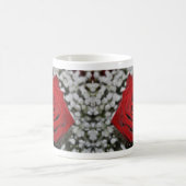 美しく赤いバラ コーヒーマグカップ (中央)