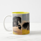 美しく黒い馬 ツートーンマグカップ (左)