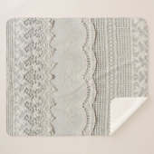 美しく、繊細で、白いレースの織物を詰め込む。  シェルパブランケット (正面(横))