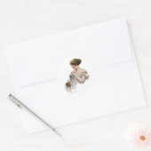 美女が子猫を飼う ラウンドシール (封筒)