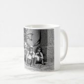 美女2人と不機嫌な老人1人 コーヒーマグカップ (正面右)