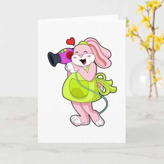 美容師のウサギがヘアドライヤーを持って カード (黄色い花)